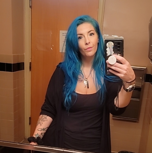 Meet your Posher, Sam - Picture 7 of 8